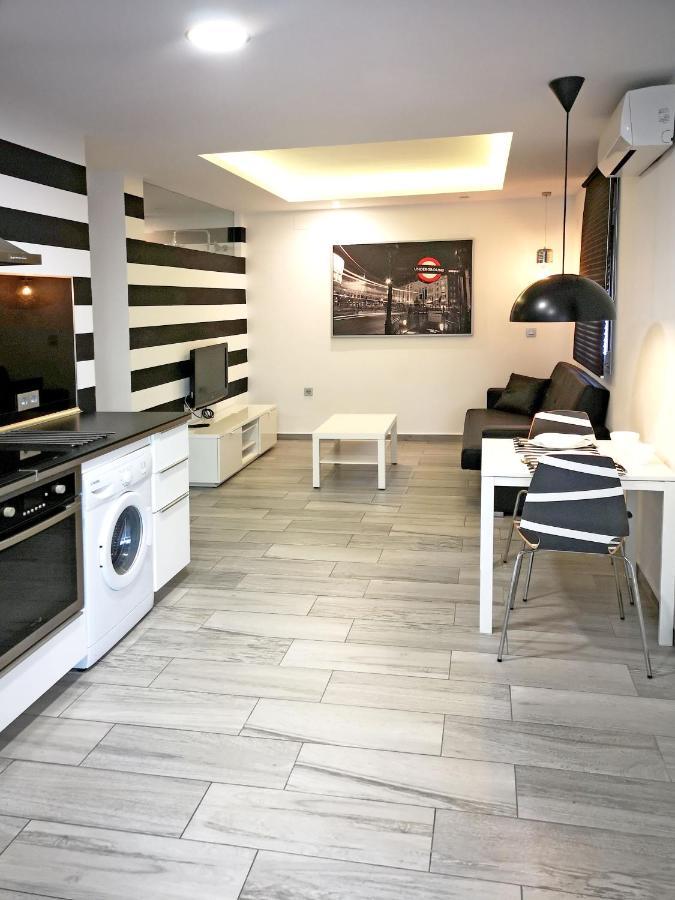 Conil Red-Black Apartment Кониль-де-ла-Фронтера Экстерьер фото